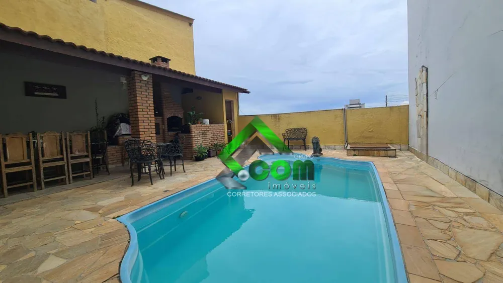 Casa, 4 quartos, 200 m² - Foto 1