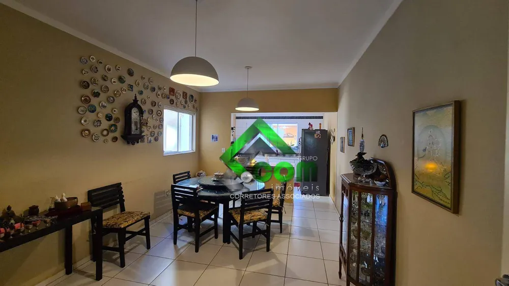 Casa, 3 quartos, 131 m² - Foto 2