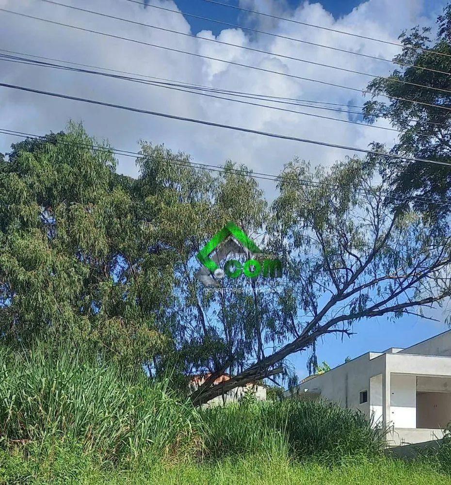 Loteamento e Condomínio, 1000 m² - Foto 1