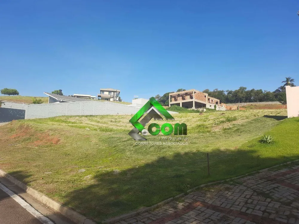 Loteamento e Condomínio, 600 m² - Foto 1