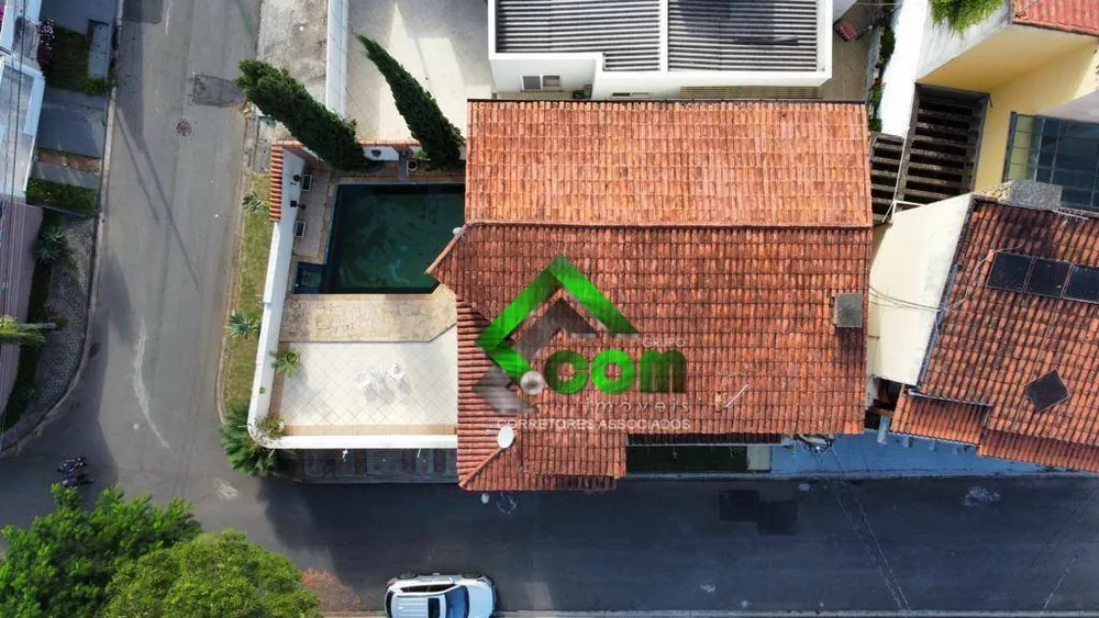 Casa, 3 quartos, 377 m² - Foto 2