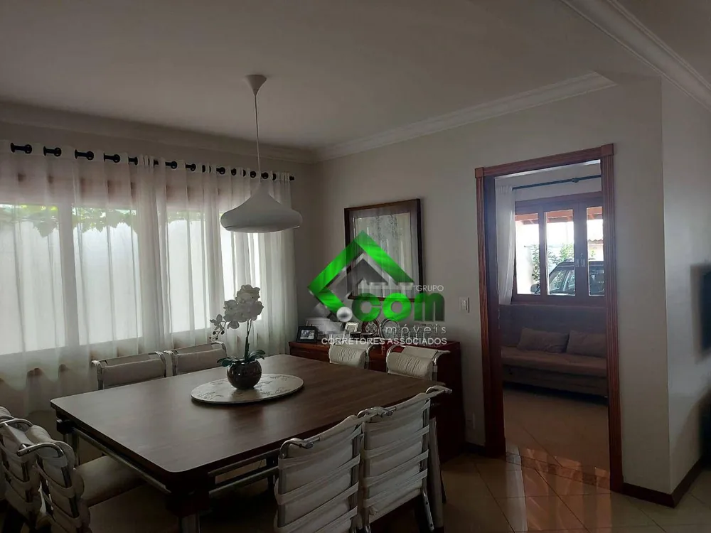 Casa, 4 quartos, 244 m² - Foto 3