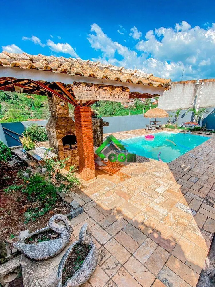 Chácara, 4 quartos, 600 m² - Foto 1