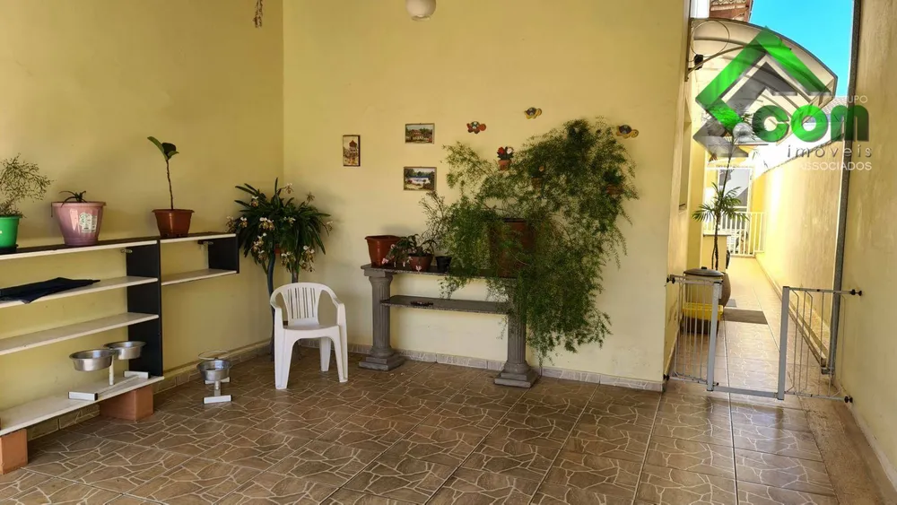 Casa, 3 quartos, 178 m² - Foto 4