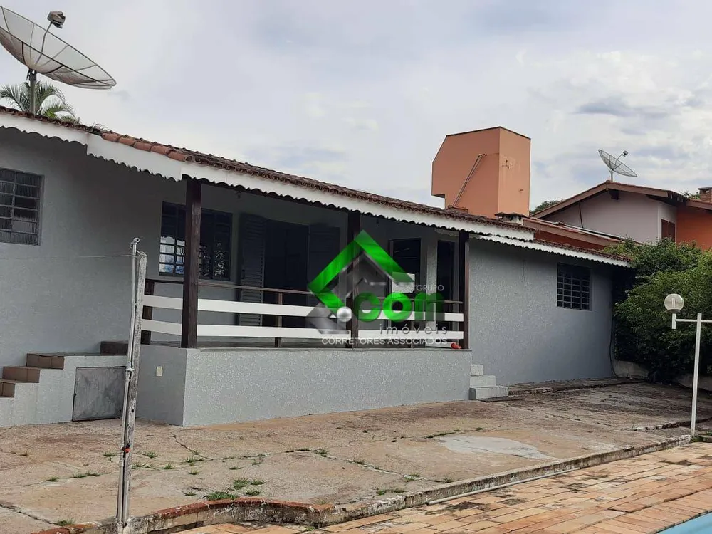 Casa, 3 quartos, 232 m² - Foto 2