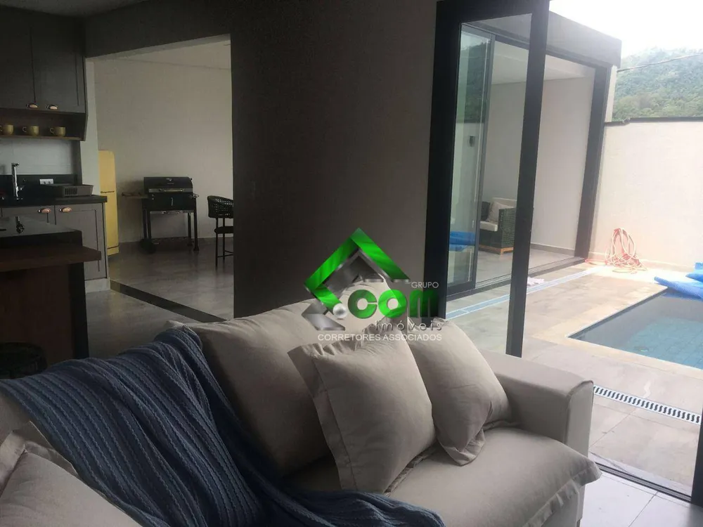 Casa, 3 quartos, 193 m² - Foto 1