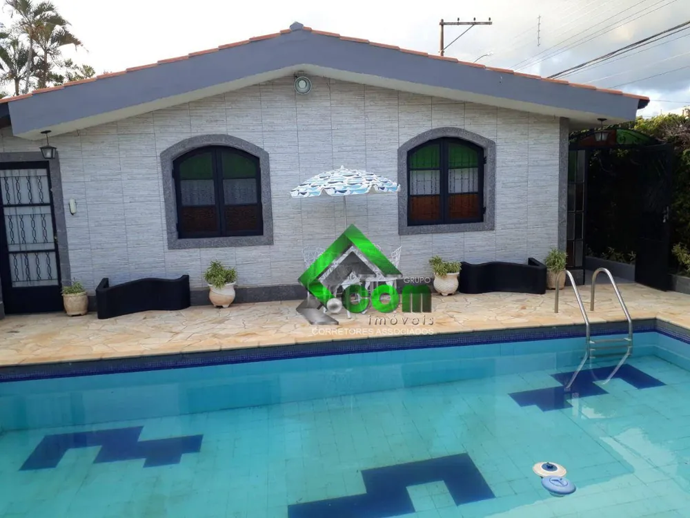 Casa, 3 quartos, 189 m² - Foto 1