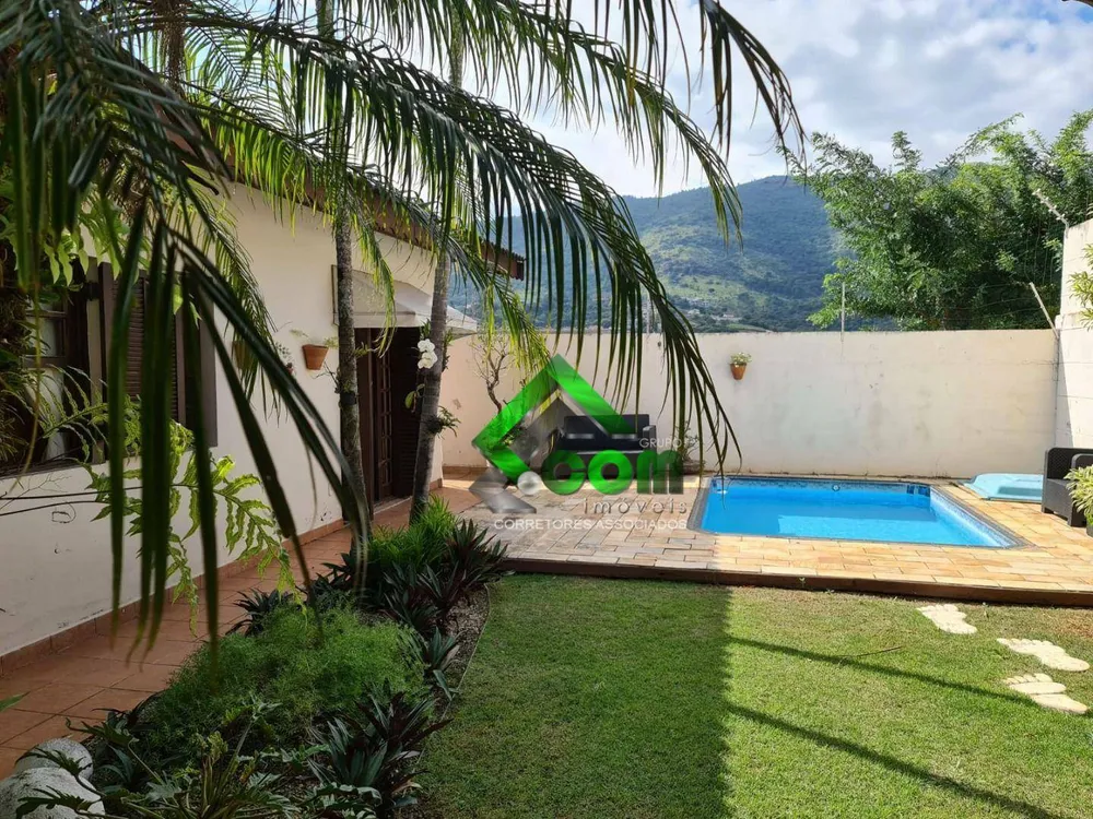 Casa, 3 quartos, 207 m² - Foto 2