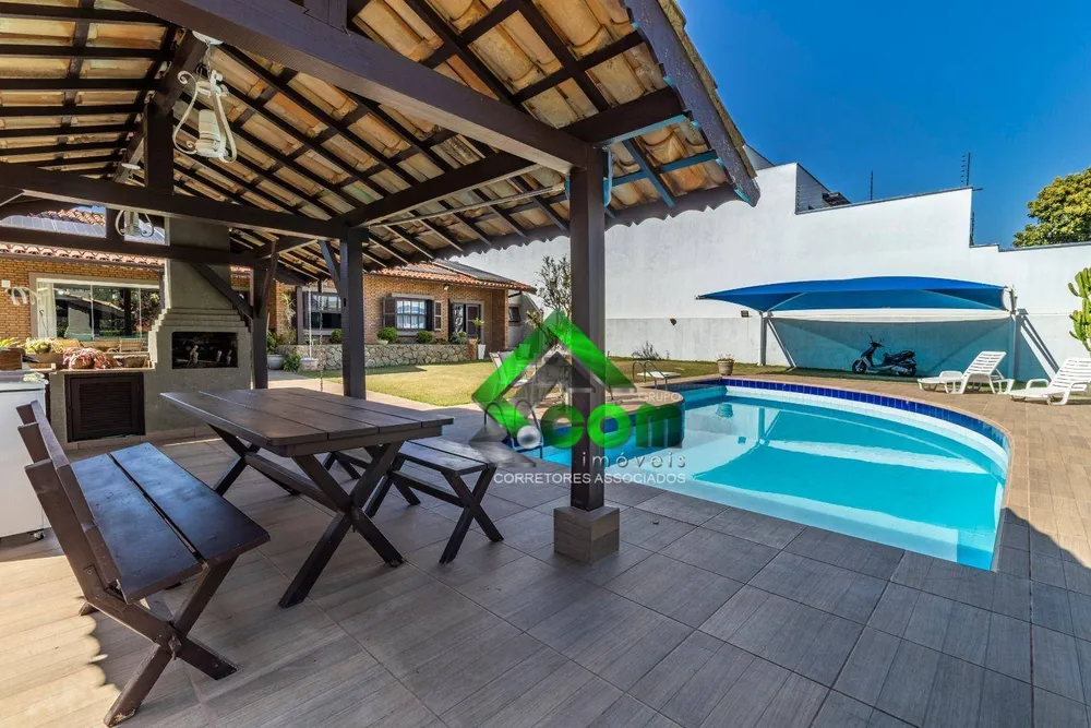 Casa, 3 quartos, 327 m² - Foto 4