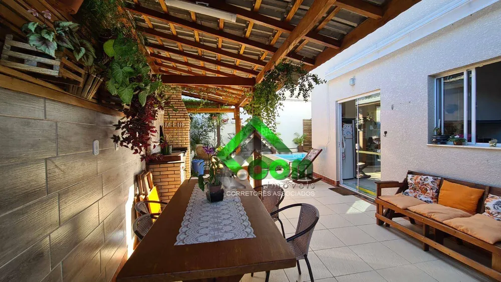 Casa, 3 quartos, 141 m² - Foto 3