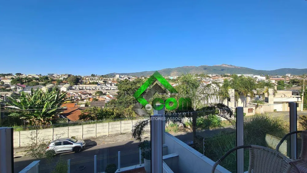 Casa, 3 quartos, 141 m² - Foto 2