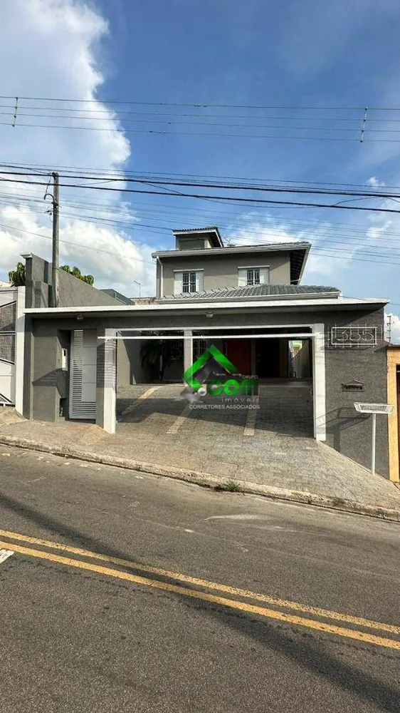 Casa, 3 quartos, 181 m² - Foto 1
