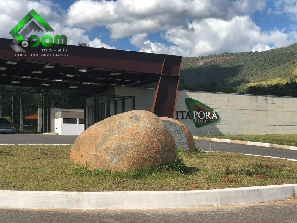 Loteamento e Condomínio, 700 m² - Foto 1