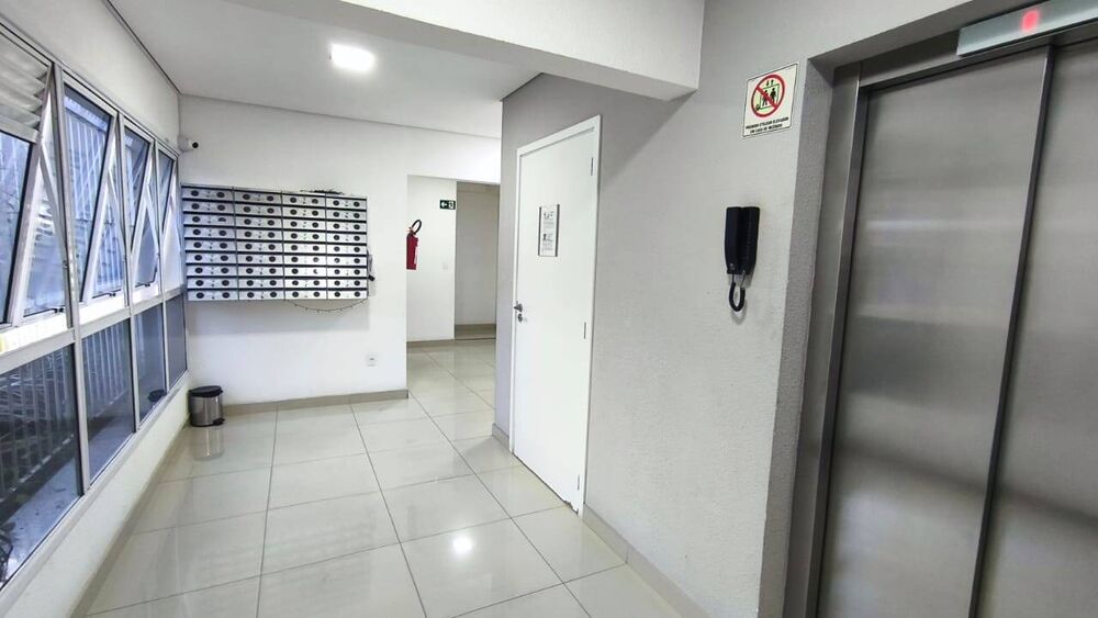 Apartamento à venda com 1 quarto, 39m² - Foto 2