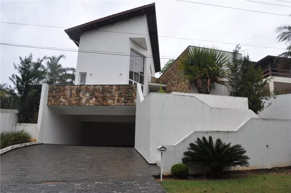 Casa de Condomínio à venda com 3 quartos, 350m² - Foto 2