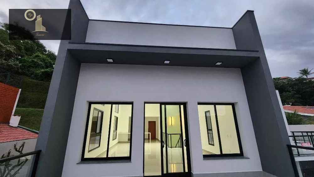 Casa à venda com 5 quartos, 368m² - Foto 2