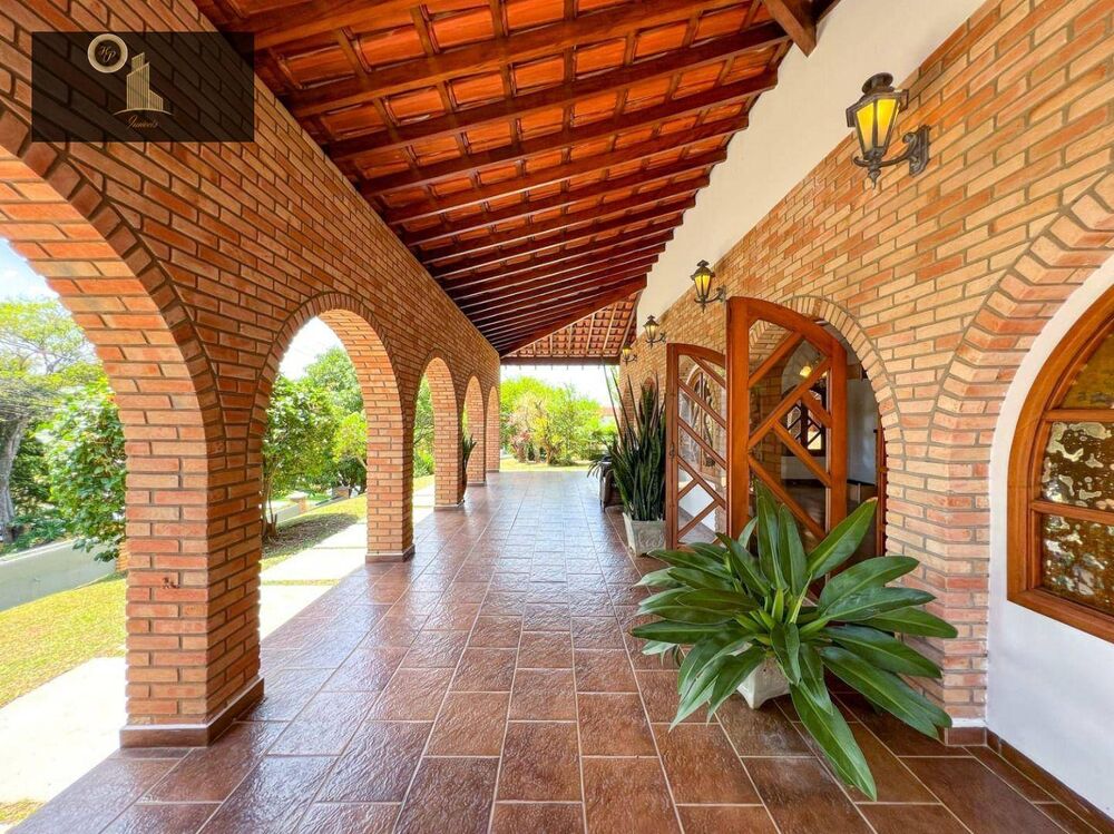 Casa de Condomínio à venda com 6 quartos, 480m² - Foto 2