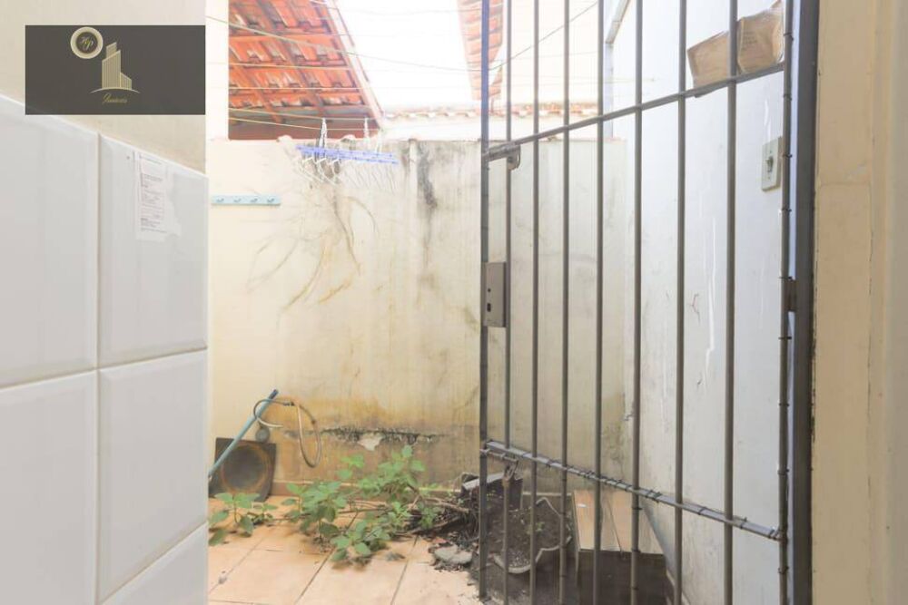 Casa, 2 quartos, 180 m² - Foto 4