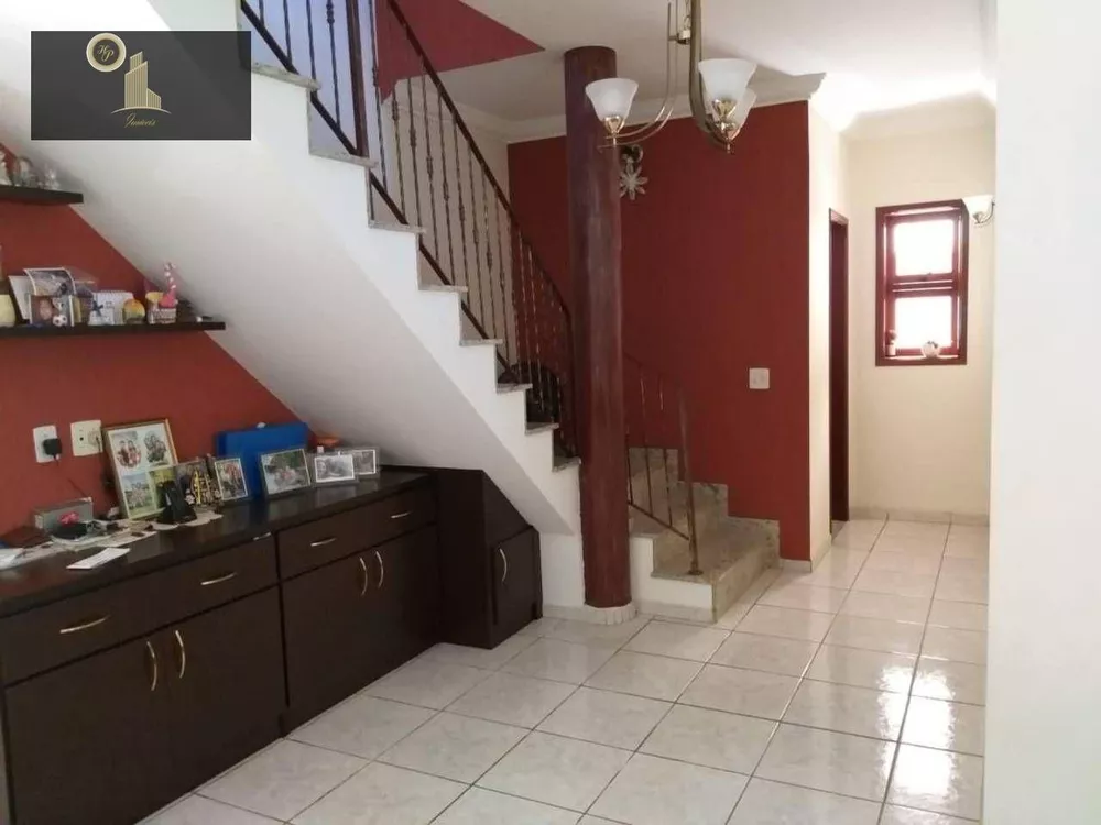 Casa de Condomínio à venda com 3 quartos, 211m² - Foto 12