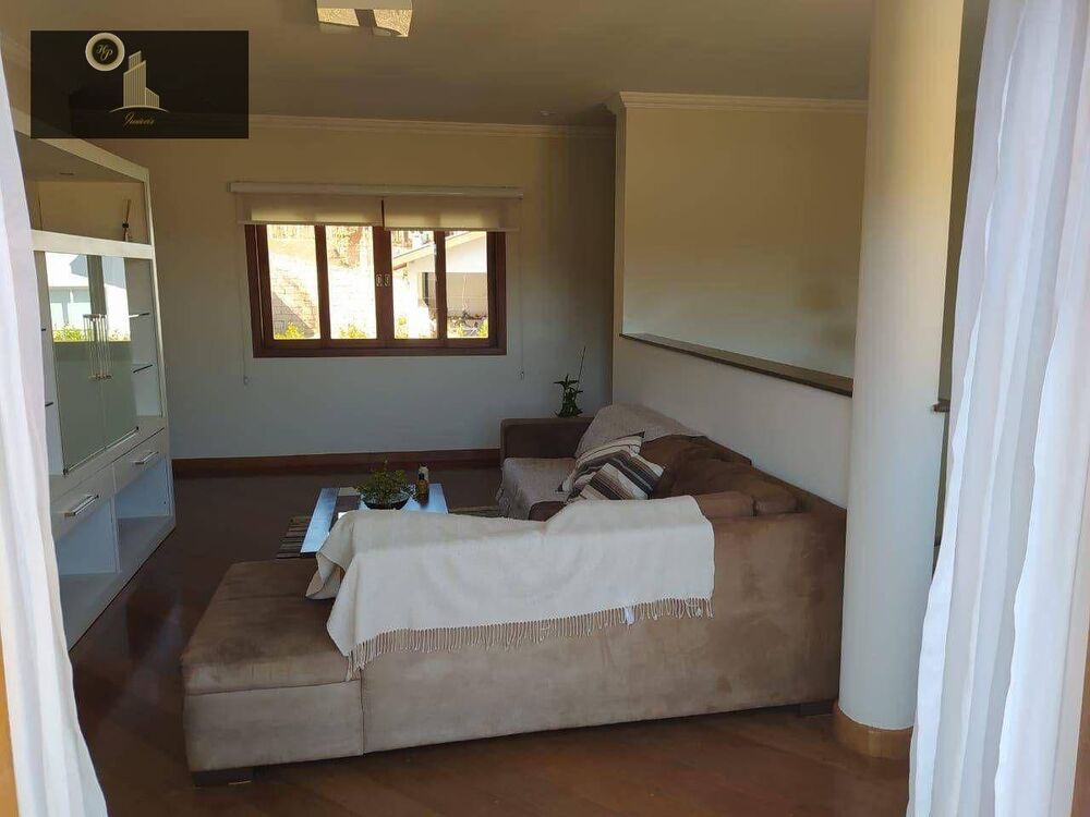 Casa de Condomínio à venda com 4 quartos, 488m² - Foto 1