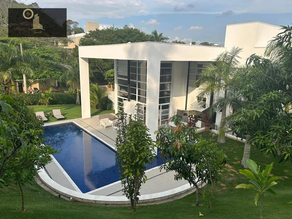 Casa de Condomínio à venda com 4 quartos, 556m² - Foto 2