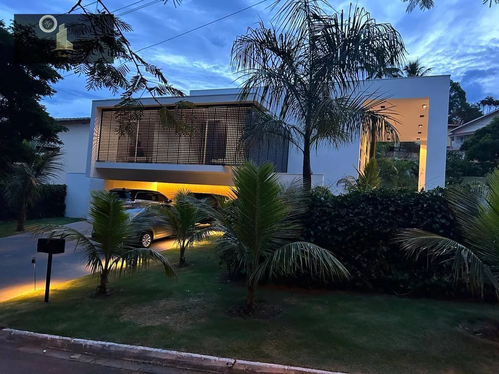 Casa de Condomínio à venda com 4 quartos, 556m² - Foto 1