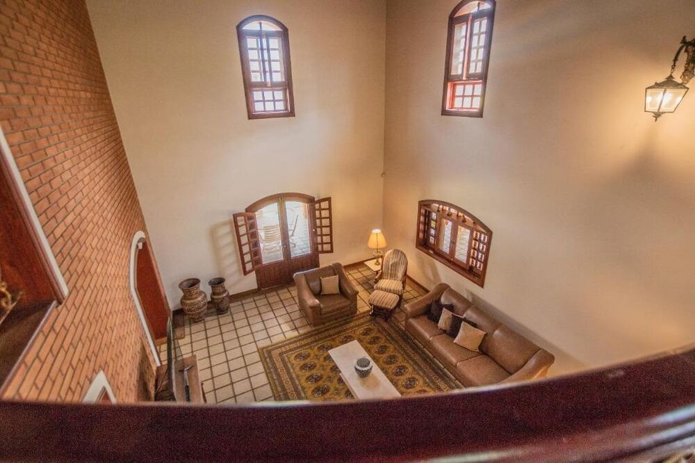 Casa, 8 quartos, 1000 m² - Foto 1