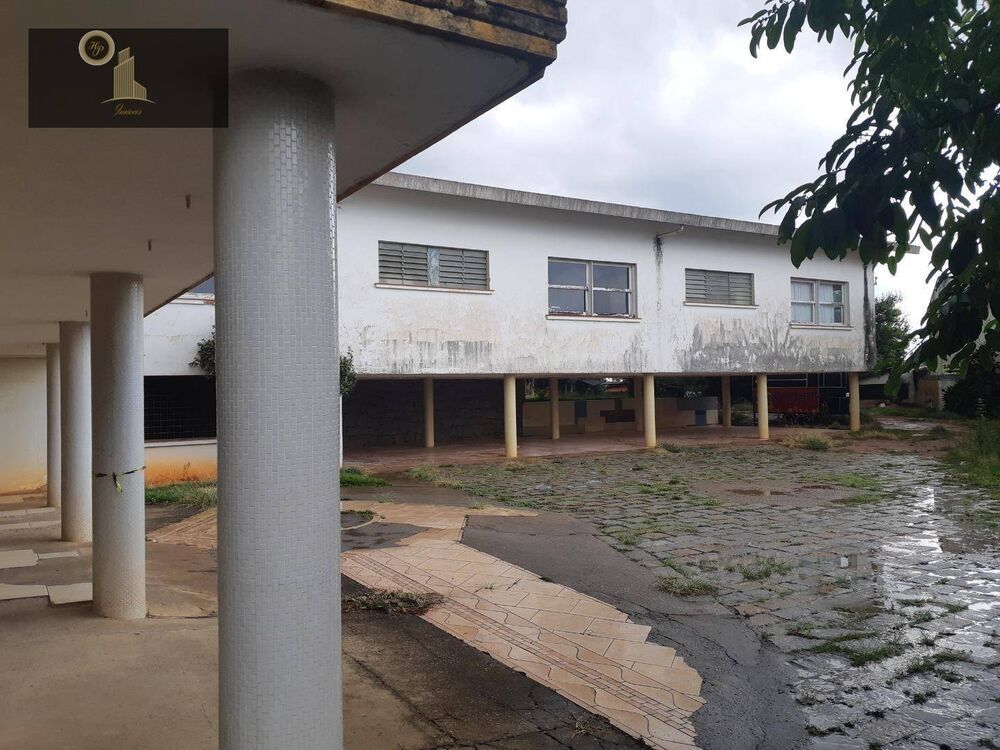 Casa, 8 quartos, 915 m² - Foto 13