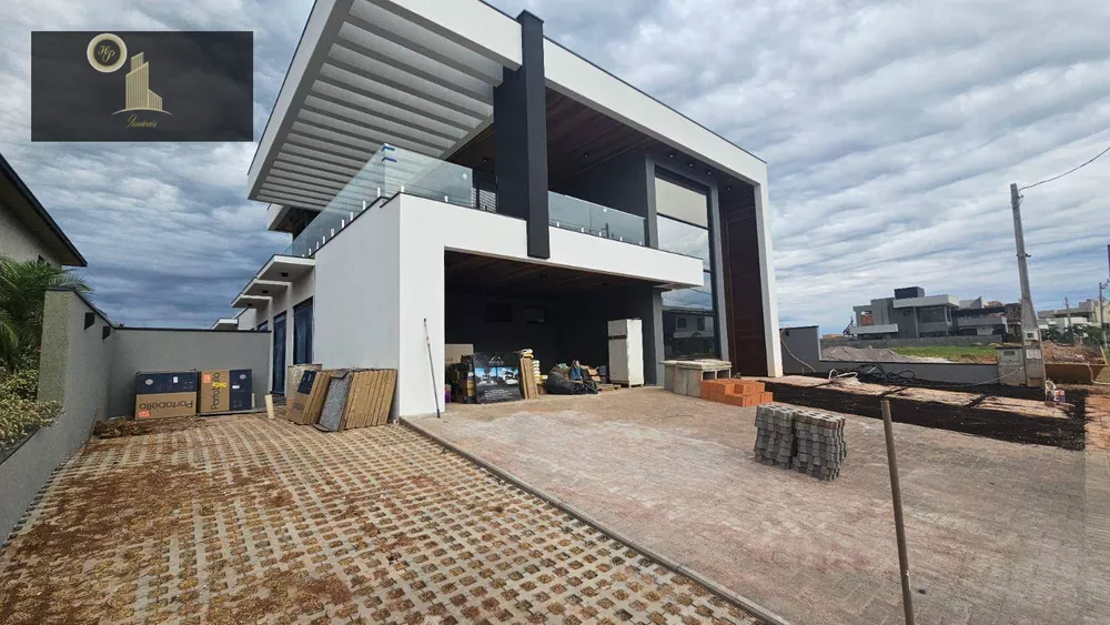 Casa de Condomínio à venda com 4 quartos, 450m² - Foto 4