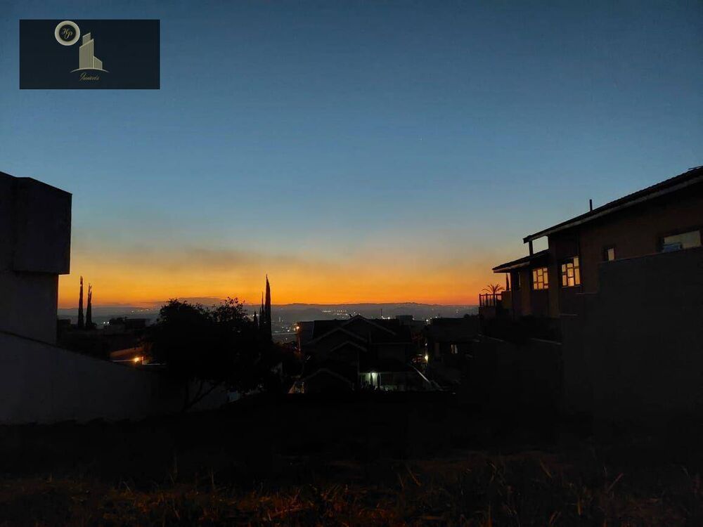 Loteamento e Condomínio, 600 m² - Foto 1