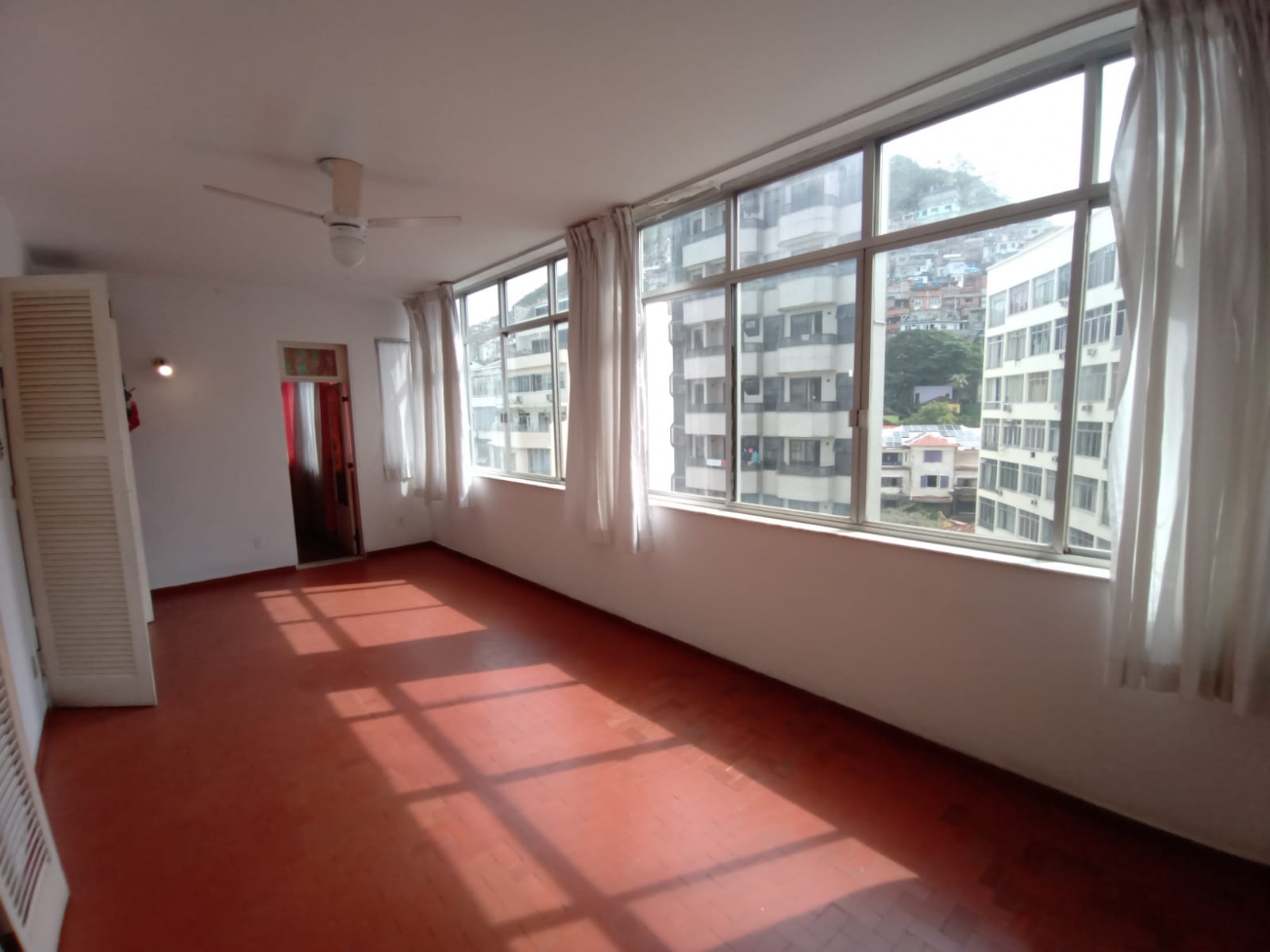 Apartamento à venda com 4 quartos, 300m² - Foto 7