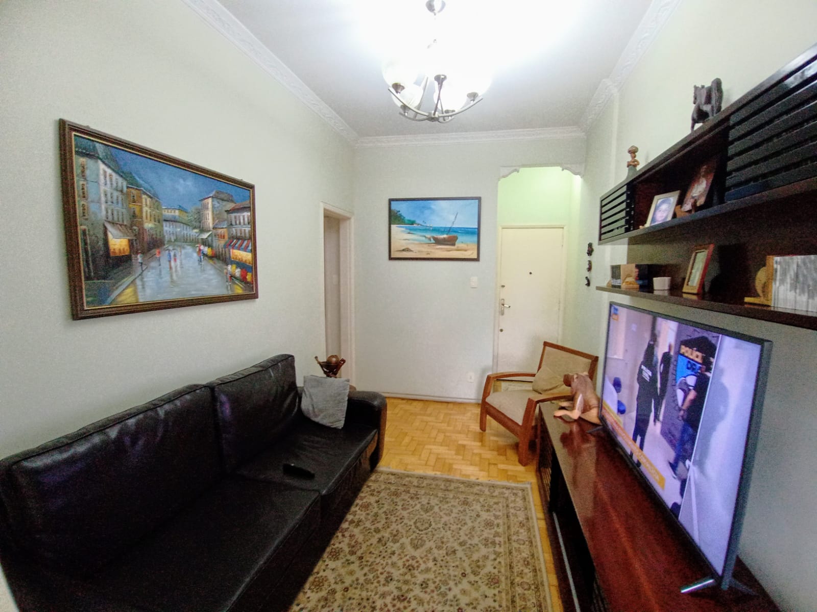 Apartamento à venda com 2 quartos, 70m² - Foto 2