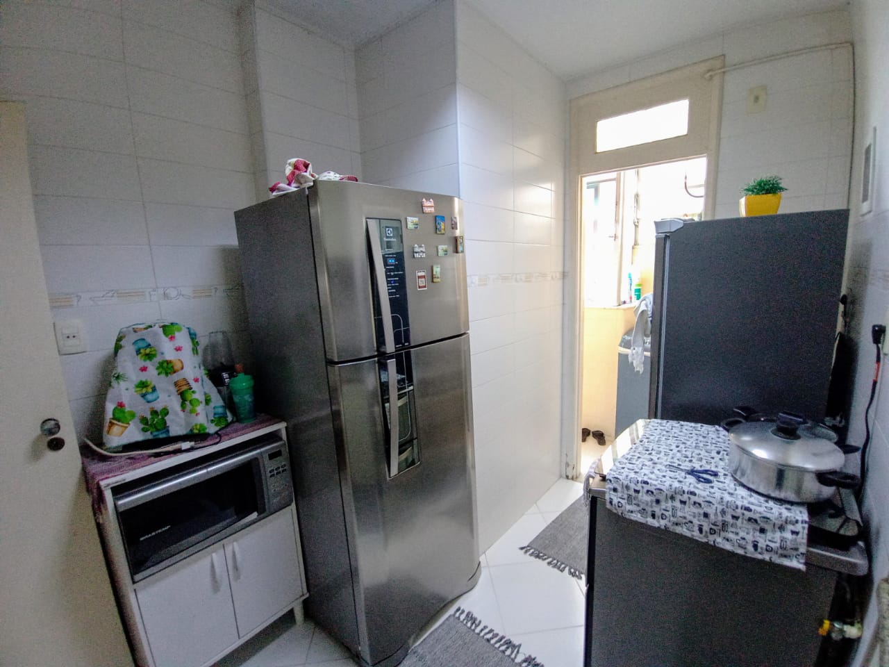 Apartamento à venda com 2 quartos, 70m² - Foto 4