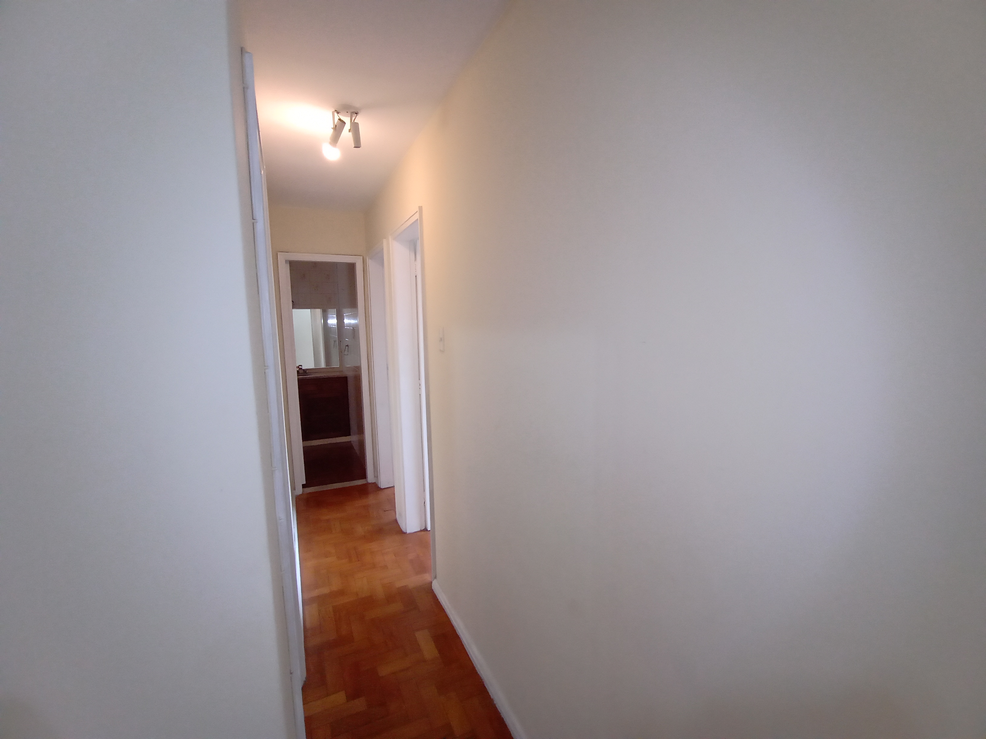 Apartamento à venda com 2 quartos, 62m² - Foto 17