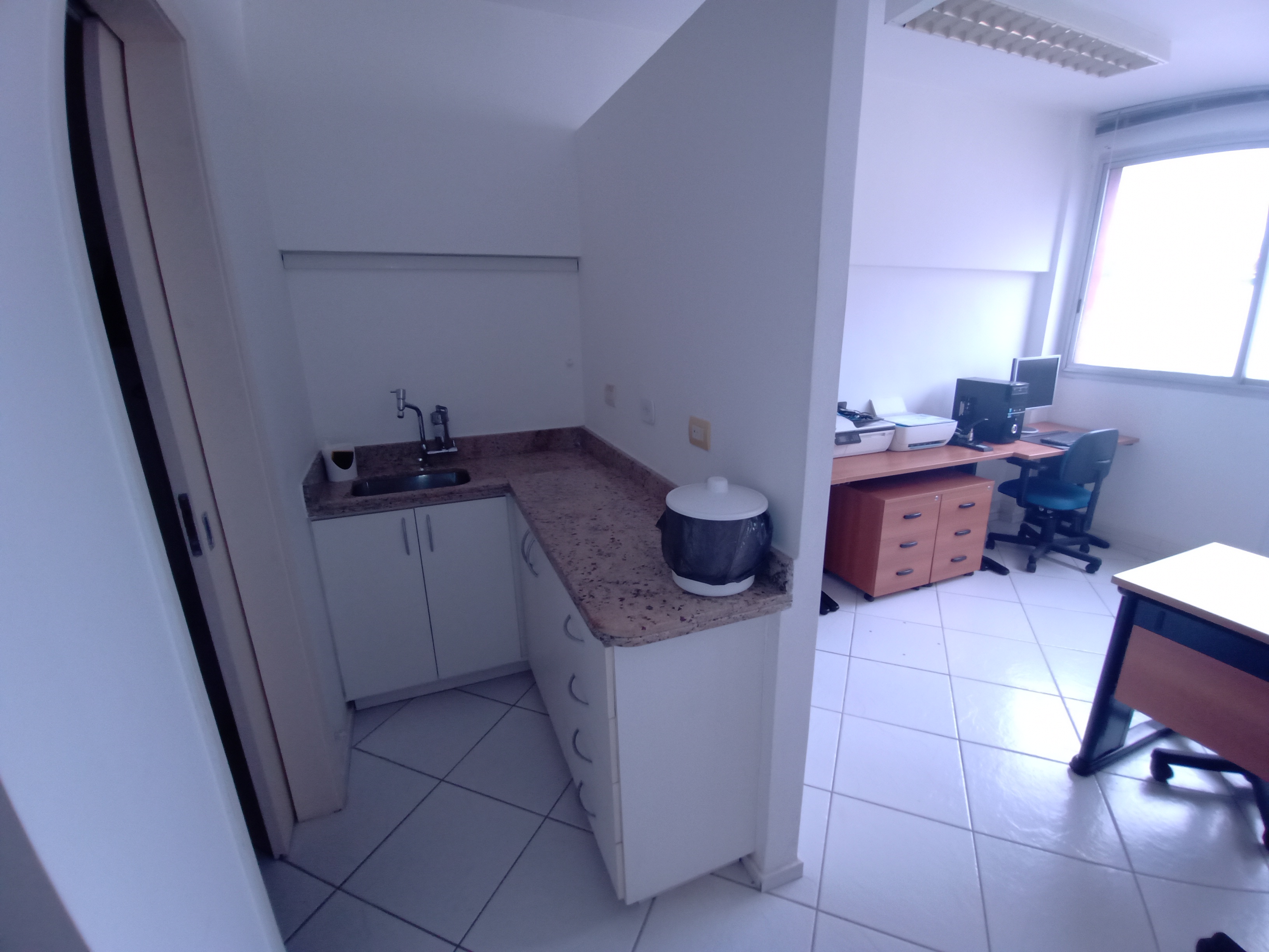 Conjunto Comercial-Sala à venda com 1 quarto, 27m² - Foto 2