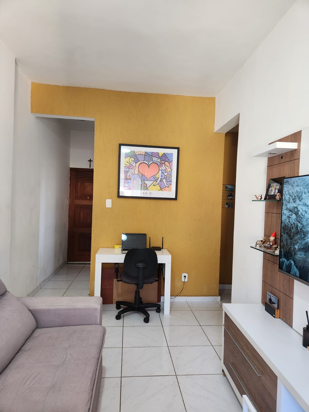 Apartamento à venda com 1 quarto, 50m² - Foto 2