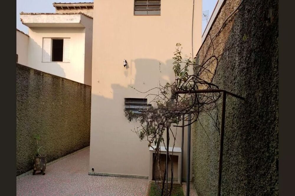 Sobrado, 3 quartos, 200 m² - Foto 1