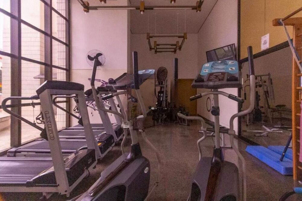 Apartamento à venda com 3 quartos, 189m² - Foto 11