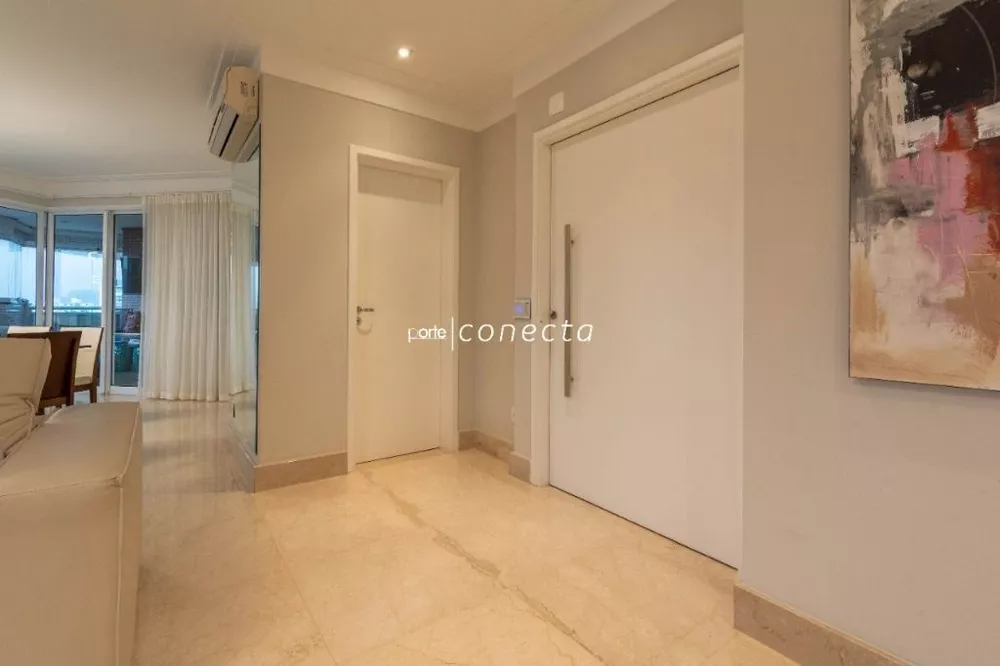 Apartamento à venda com 3 quartos, 200m² - Foto 4