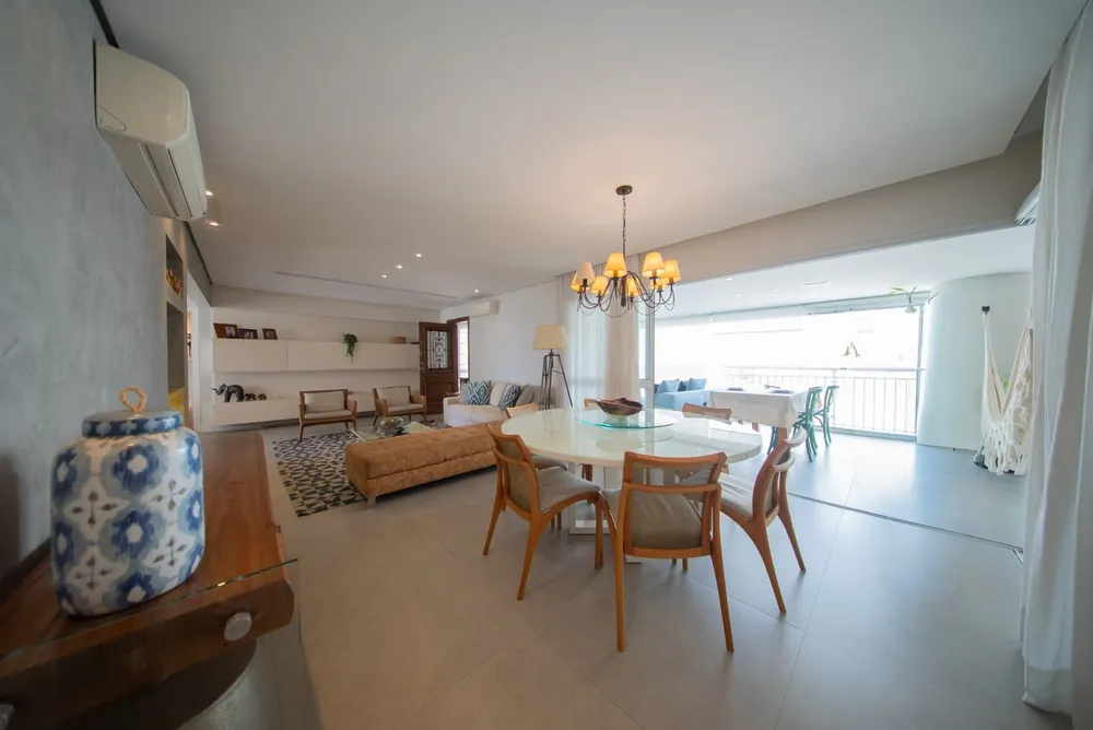 Apartamento, 4 quartos, 242 m² - Foto 1