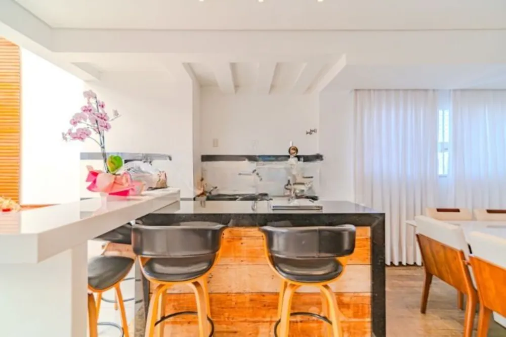 Cobertura, 4 quartos, 212 m² - Foto 3