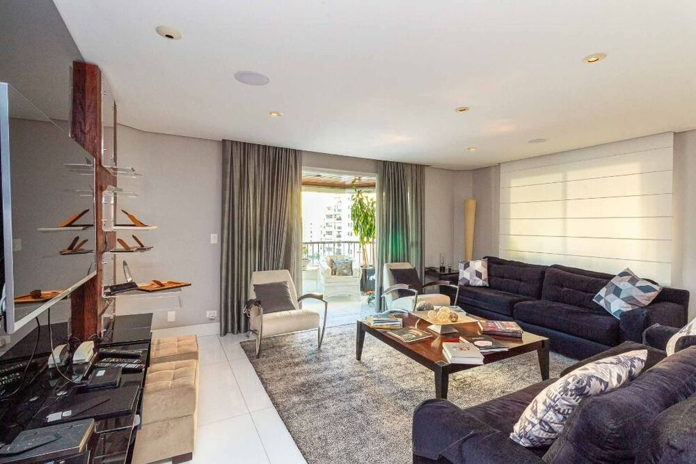 Apartamento, 4 quartos, 331 m² - Foto 1