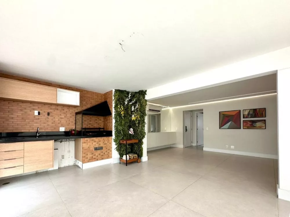 Apartamento à venda com 3 quartos, 109m² - Foto 1