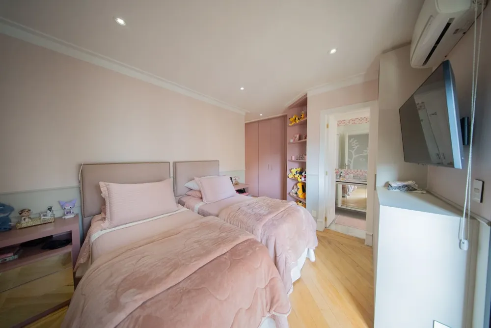 Apartamento, 3 quartos, 246 m² - Foto 4