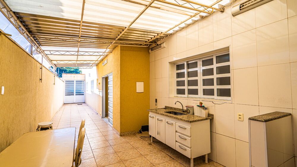 Sobrado, 4 quartos, 200 m² - Foto 1