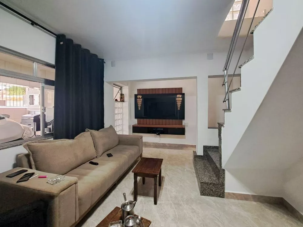 Sobrado à venda com 3 quartos, 90m² - Foto 4