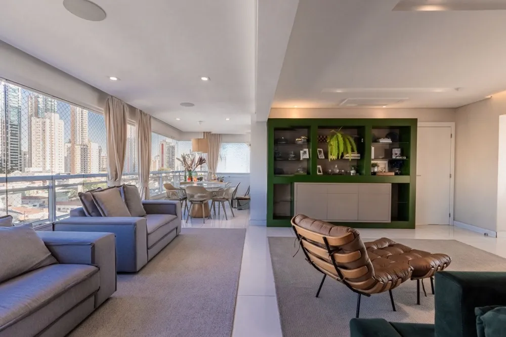 Apartamento, 3 quartos, 209 m² - Foto 1