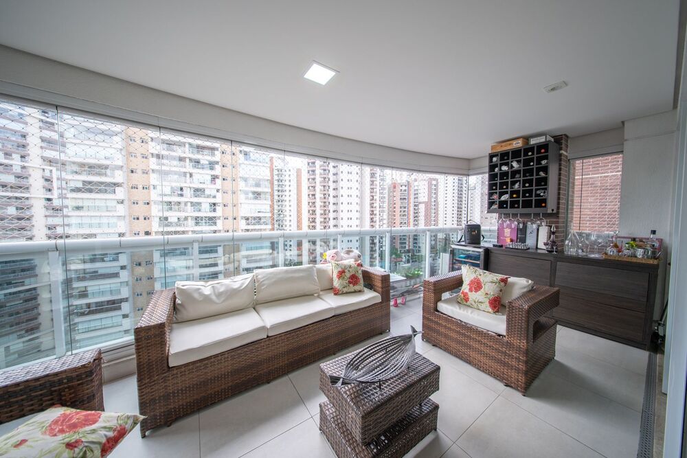 Apartamento à venda com 3 quartos, 180m² - Foto 5