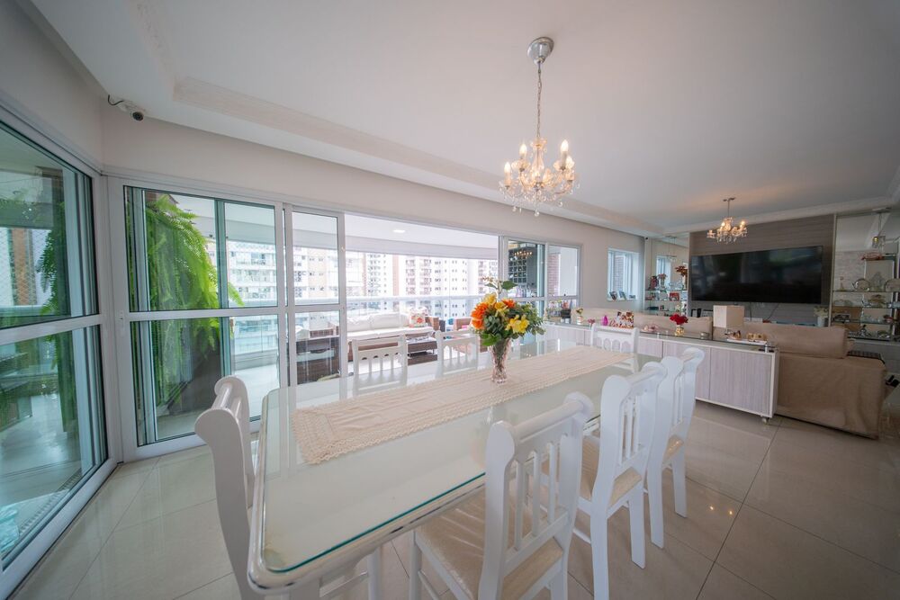 Apartamento à venda com 3 quartos, 180m² - Foto 6