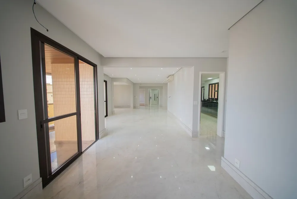 Apartamento, 3 quartos, 246 m² - Foto 3